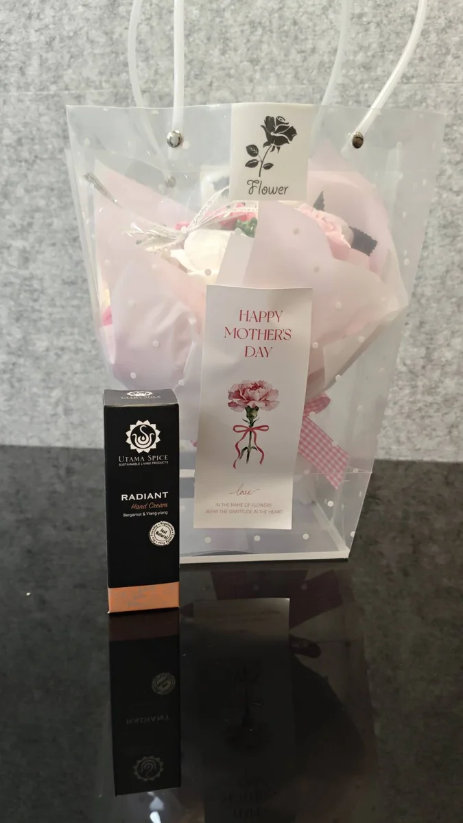 【母の日ギフト】ラディアント ハンドクリーム+ソープフラワーセット - 画像 (2)